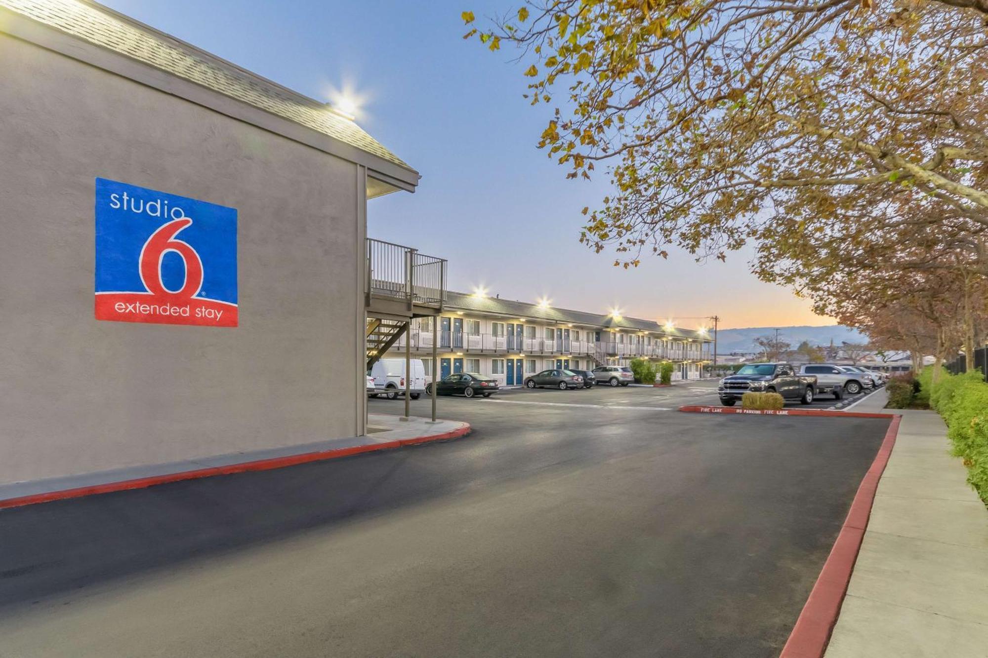 Motel 6 Hayward, Ca- Silicon Valley Gateway Extérieur photo
