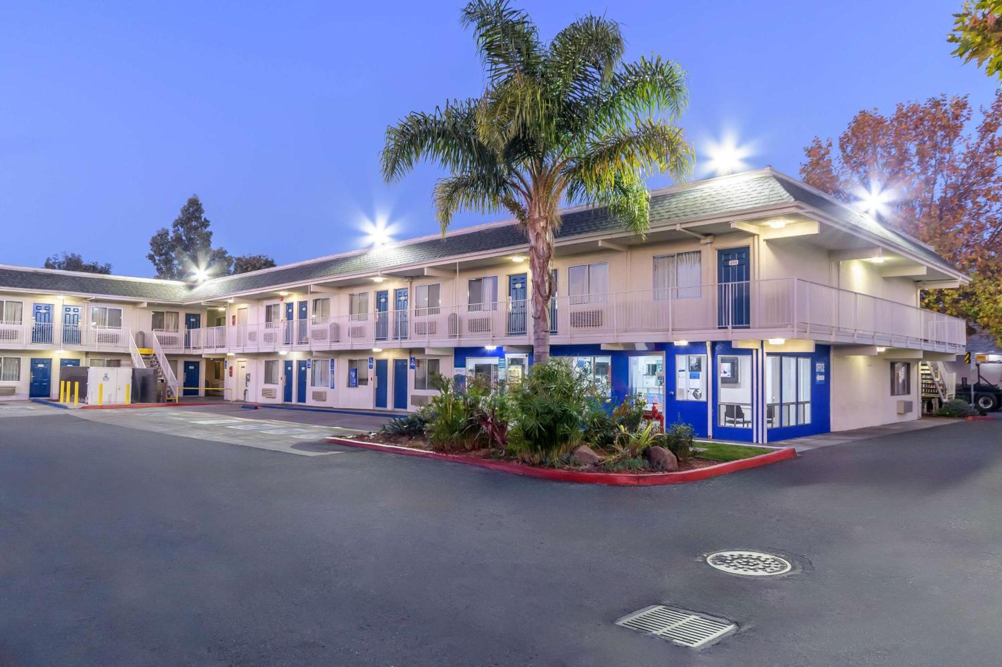 Motel 6 Hayward, Ca- Silicon Valley Gateway Extérieur photo